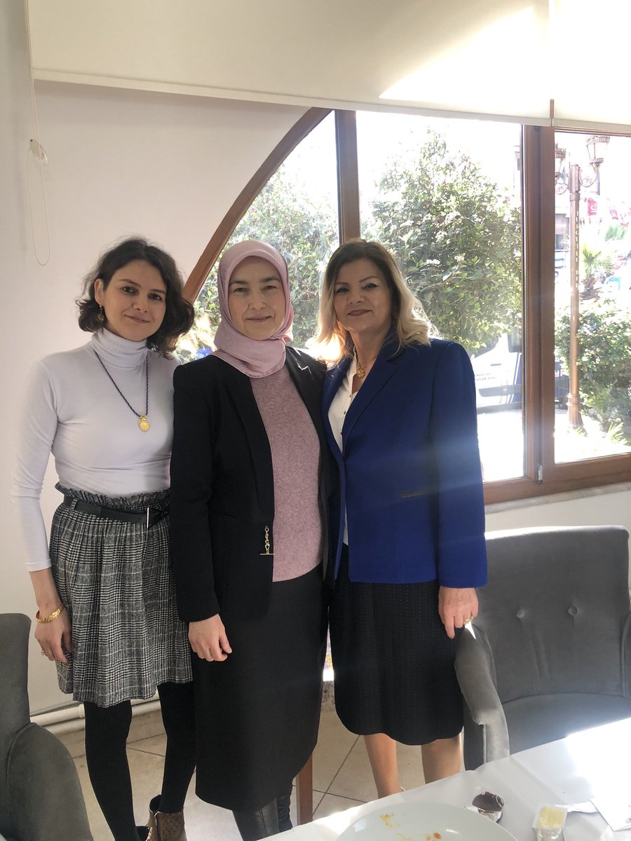 HaticeGozeten's tweet photo. Turgutlu Bedensel Engelliler Derneğimiz tarafından düzenlenen kahvaltı programında dernek üyelerimiz ve bizleri bir araya getiren  başkanımız Aysel Yiğit ve yönetimine bu kıymetli etkinlik için çok teşekkür ediyorum. https://t.co/ZrL4EooZ8s