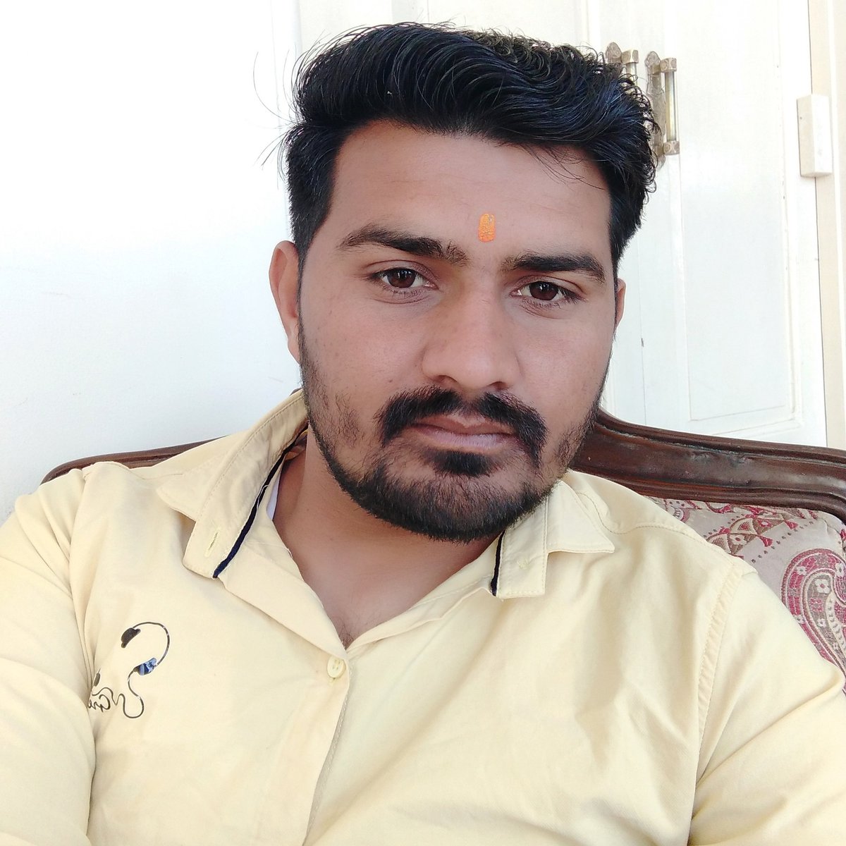 ALPESHVC12's tweet photo. #NewProfilePic https://t.co/faoIgsYsjr