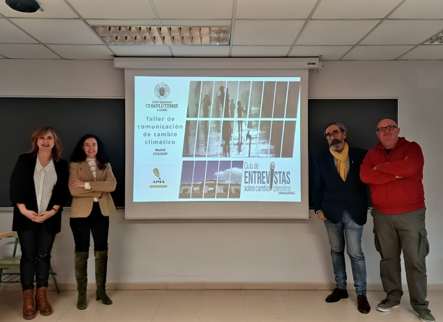 ‼️ Interesantes resultados‼️ en en taller para la presentación de la “Guía de entrevistas sobre #CambioClimático ” en Madrid
@GemmaTeso @omenendez @UCMccinf @unicomplutense @LlobregatRosa
apiaweb.org/2024/03/03/pre…