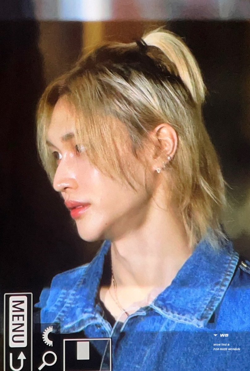 สิ่งนี้แตกแตนมากกกก วอนบินผมบลอนด์+มัดผมครึ่งหัว พ้มกรี้ดดดดดดดดดดดดดดดดด