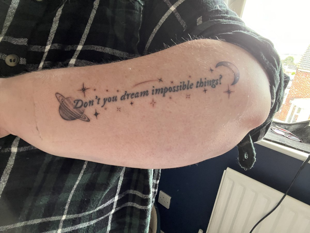 jayceestar13's tweet photo. @shimmeringtay13 This is mine along my forearm, it’s probably about 15-18cm long :) https://t.co/lbkO03sl9q