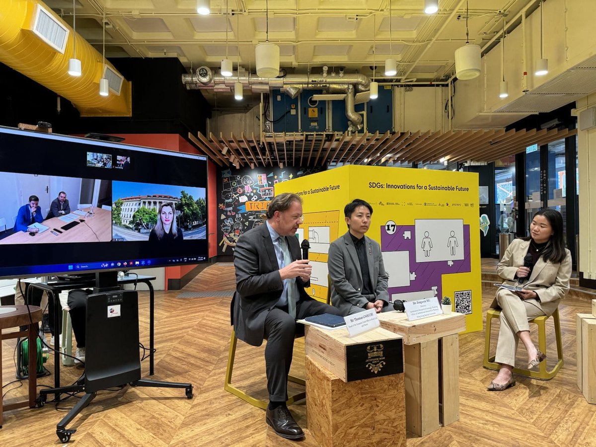 European Union Office to Hong Kong and Macao (@euinhkandmo) on Twitter photo ‘Pleasure to discuss the role of gov’t and academic institutions in promoting sustainable development goals at the “SDGs: Innovations for a Sustainable Future” organised by the CG of Czech Republic in HK and HK Baptist University.’ – <a href="/tgnocchi/">Thomas Gnocchi</a> Tom, Head of Office 🇪🇺
#EUinHKandMO ‘Pleasure to discuss the role of gov’t and academic institutions in promoting sustainable development goals at the “SDGs: Innovations for a Sustainable Future” organised by the CG of Czech Republic in HK and HK Baptist University.’ – <a href="/tgnocchi/">Thomas Gnocchi</a> Tom, Head of Office 🇪🇺
#EUinHKandMO