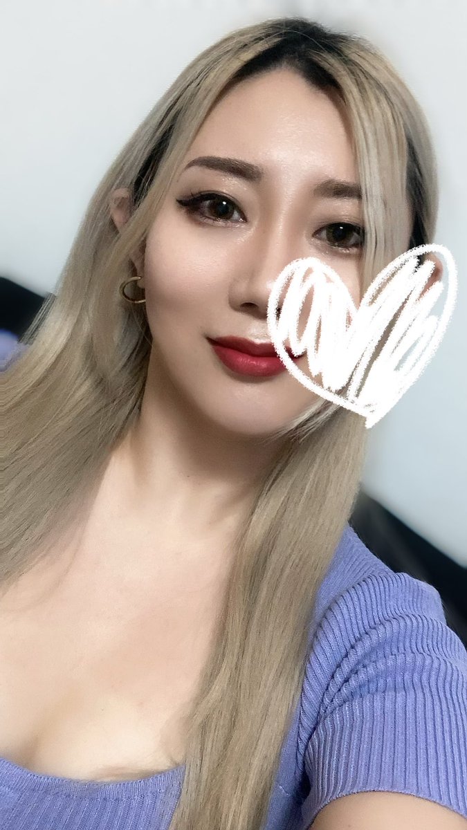 ひな祭りの日ですね〜みなさまちらし寿司は食べましたか？🎎🌸私はすっかり忘れててカレーを食べました😙🍛

本日3/3、21-29時で歌舞伎町ルームにて出勤してます🫶✨

筋トレして太ももコンディション抜群です💃お問合せお待ちしてます🙋‍♀️💗

⬇️ご予約ページです♪
r.caskan.jp/flagship