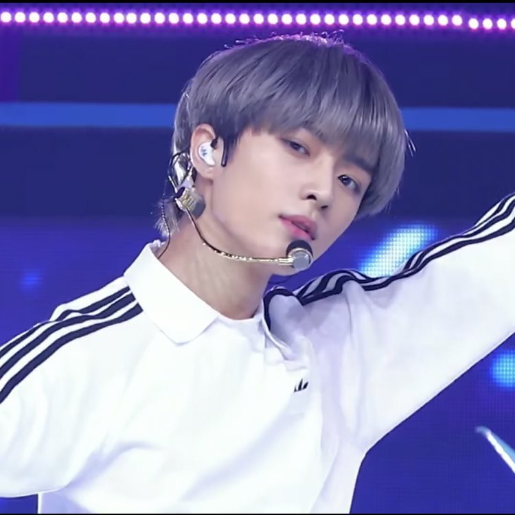 beomgyuhourly's tweet image. 2019                                                     2024