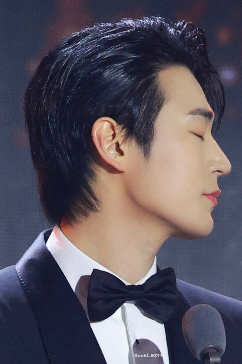 사진 정리하다가 잘생겨서👑
#박서함 #PARKSEOHAM