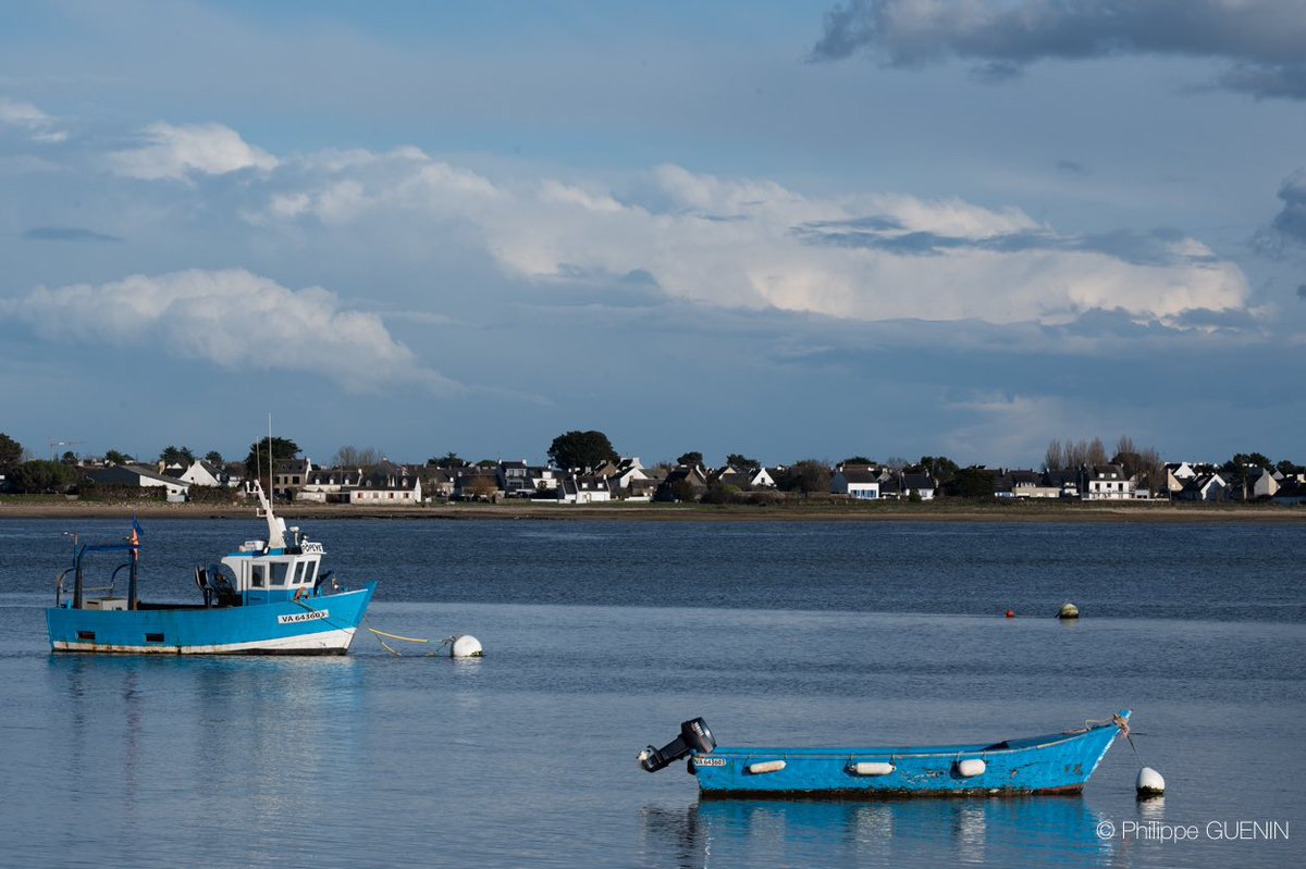 Les Bleus de Pencadenic 
#Bretagne #Morbihan #PresquiledeRhuys #MagnifiqueFrance #FranceMagique #BaladeSympa #Nuages #Bleus