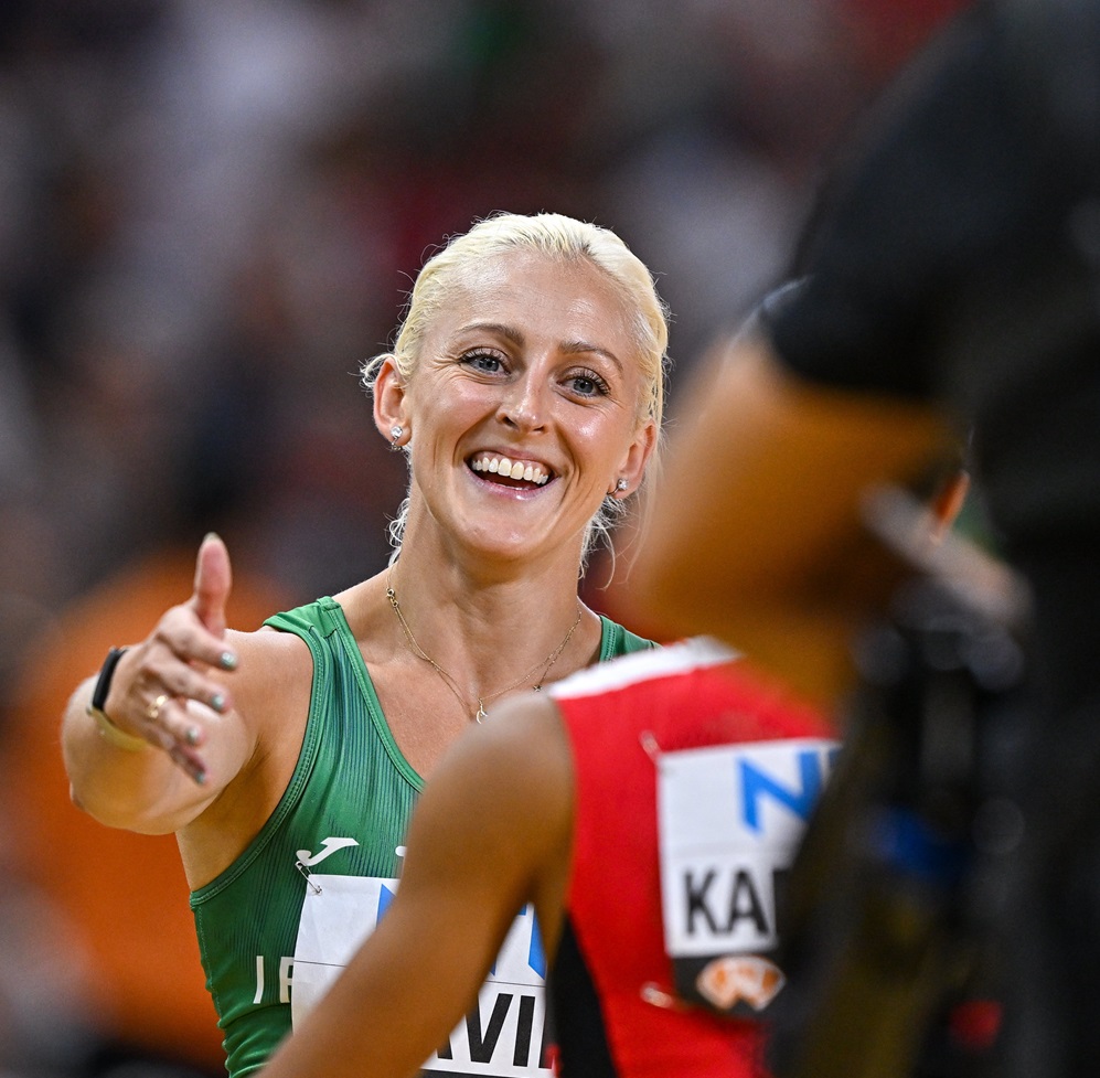 7.90 PB for Sarah Lavin who safely books her place in this evening's 60m hurdles semi-final set for 7.40pm⚡👏An exciting evening ahead!🇮🇪

⏱️7.90PB

How strong was that last 20 meters!!🦾

Full result: tinyurl.com/4jfpfu97

#WorldIndoorChamps #MakingWorldClassLookEasy <a href="/123/">Ali</a>.ie