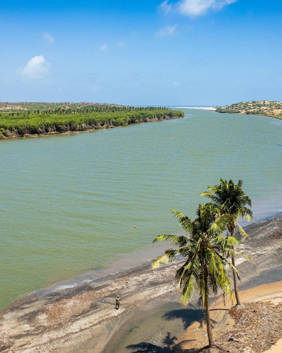 Goobweyn dhulka dalxiiska Kismaayo, Somalia.📍
#Kismaayo #Goobweyn