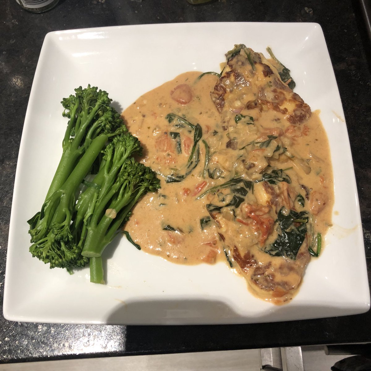 SophieGooner's tweet image. The internet called it a Marry Me Halloumi recipe. I’m not sure mine was proposal worthy but it was quite tasty #squeakycheese #cookingforone #leftovers