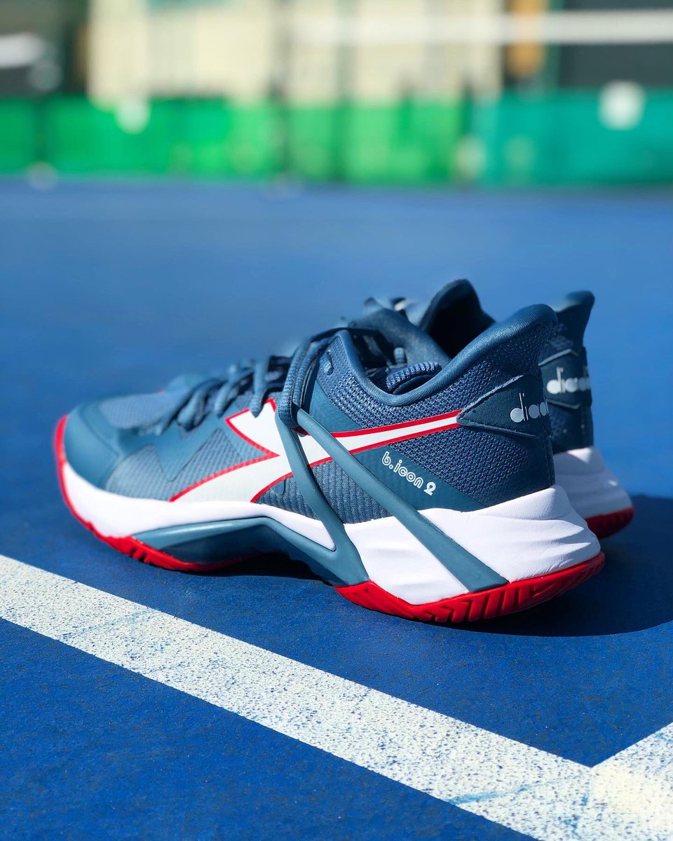 tennis365's tweet photo. 【ディアドラ】2024年 春夏最新テニスシューズが新発売。
#SPEEDMONSTER スピードを重視した「ビー・アイコン2」の最大の特徴はディアドラ独自のヒールロック・システム。
足とシューズの一体感を追求し、コート内で速さを求めるプレーヤーをサポートします。
▼公式ストア限定発売中
https://t.co/tNe89AByRh
#diadora #ディアドラ #tennis #テニス #テニス365