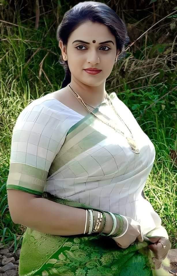 RadhaKumar87999's tweet photo. I love you 😘💞 https://t.co/OQfrFrWQfm