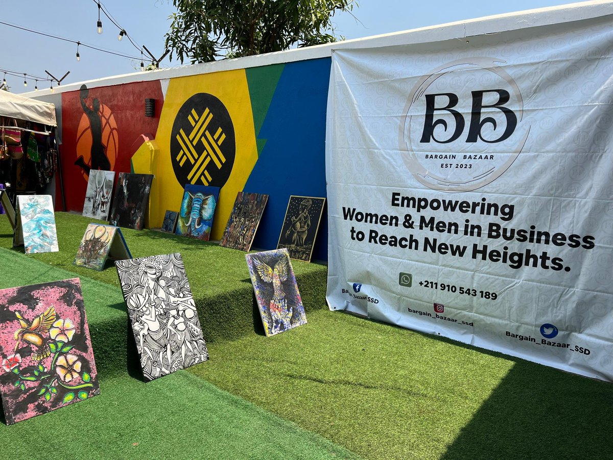 SceniusHub's tweet photo. Bargain Bazaar happening right now at the Hub. Come through and Shop from your favourite junubin brands. 
#marketday #bargainbazaar #SSOX https://t.co/z4SXe6qvrs