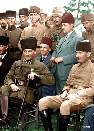 Alpjuan1's tweet photo. 100 yıl önce bugün hilafet kaldırıldı.

#TürkiyeLaiktirLaikKalacak https://t.co/SANiWfQVka
