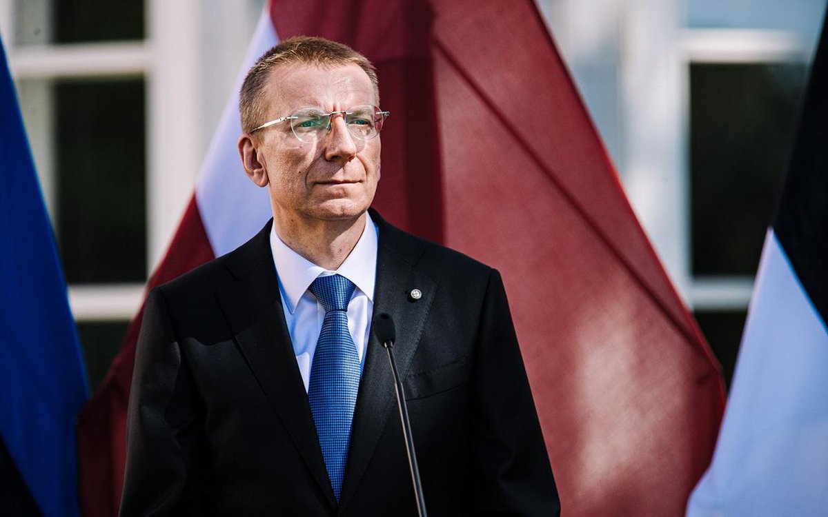 nexta_tv's tweet photo. ⚡️ The Latvian president explained to Elon Musk why NATO exists
 
"Dear Elon Musk, the reason NATO was founded, exists, and will last is Russia and other enemies of the free world,"  Edgars Rinkēvičs wrote on social media.