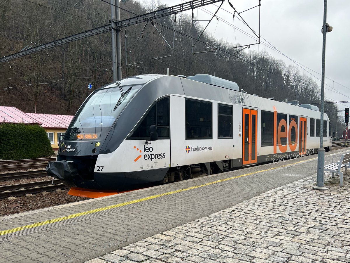 petebrandy's tweet photo. Did you know that Leo Express also operates local trains? Watch my video: https://t.co/xLhj8IF17j https://t.co/hjR3Nmmgp1