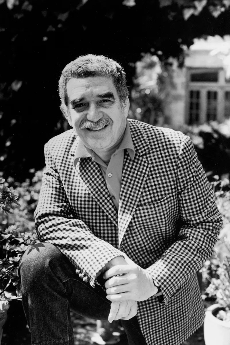 Gabriel García Márquez’s daily schedule (in 1999): 

5-7 am: reading
7-10 am: breakfast, newspapers and email 
10-2.30 pm: writing 
2.30 pm: lunch
Afternoon and evening: “appointments, family, and friends”