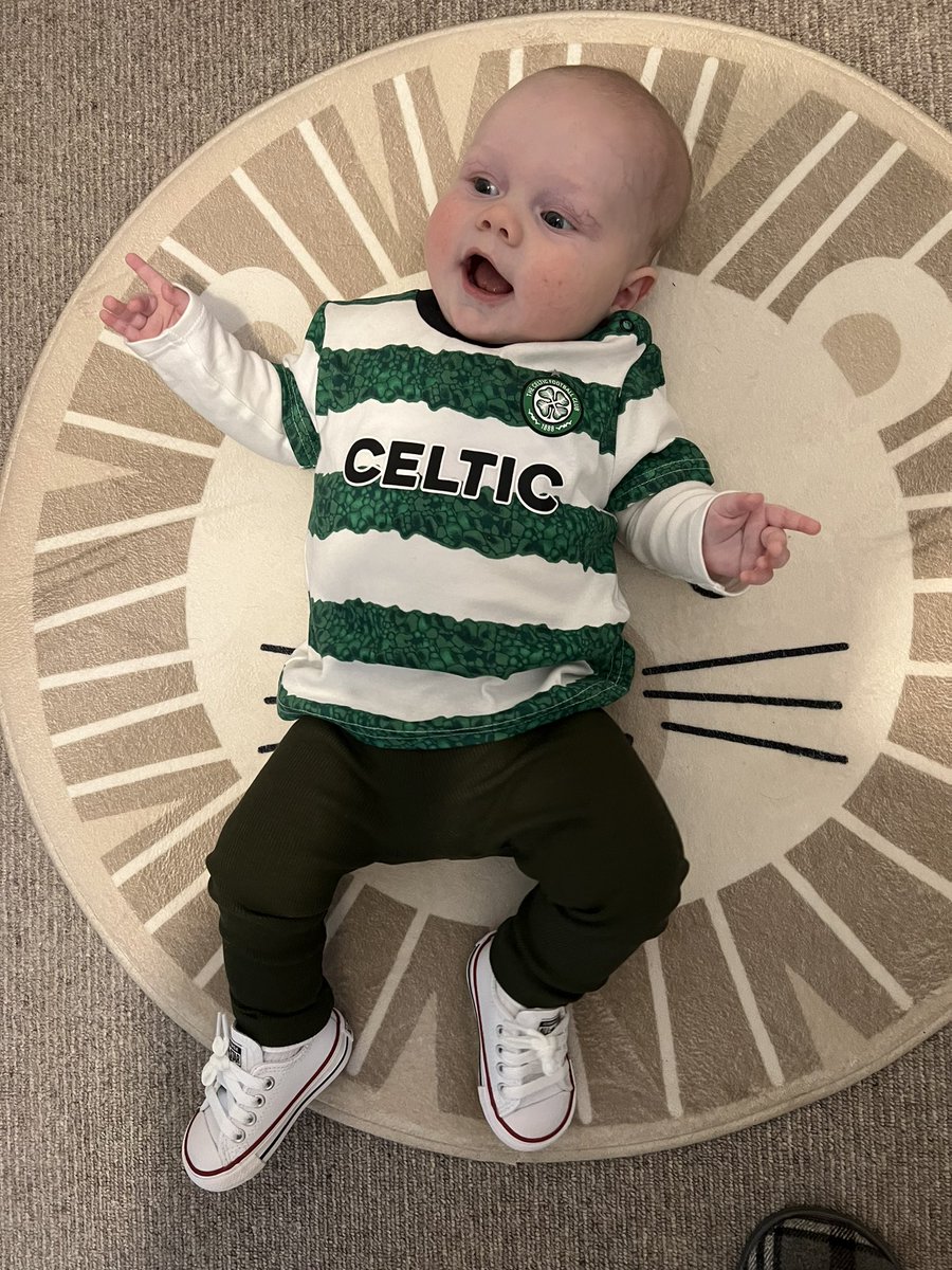 Wee mans ready to watch the  <a href="/CelticFC/">Celtic Football Club</a> 🍀
