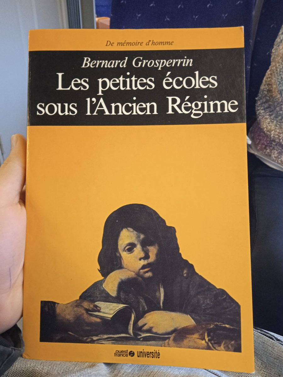NeoVerriest's tweet photo. @memoart_dadrien Les petites écoles sous l'Ancien Régime de Bernard Grosperrin. A la demande de mon professeur 🙂 https://t.co/PaqW9tsi30