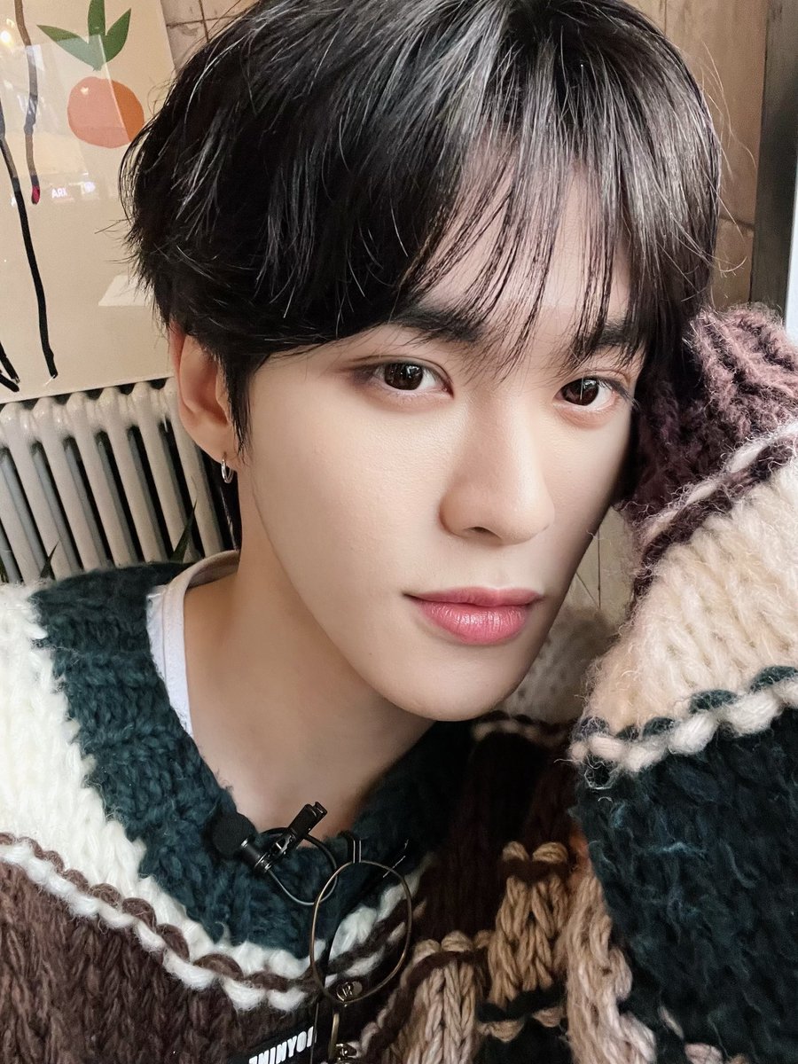 ㄴㅁㄴㅁ잘생김진짜로.......