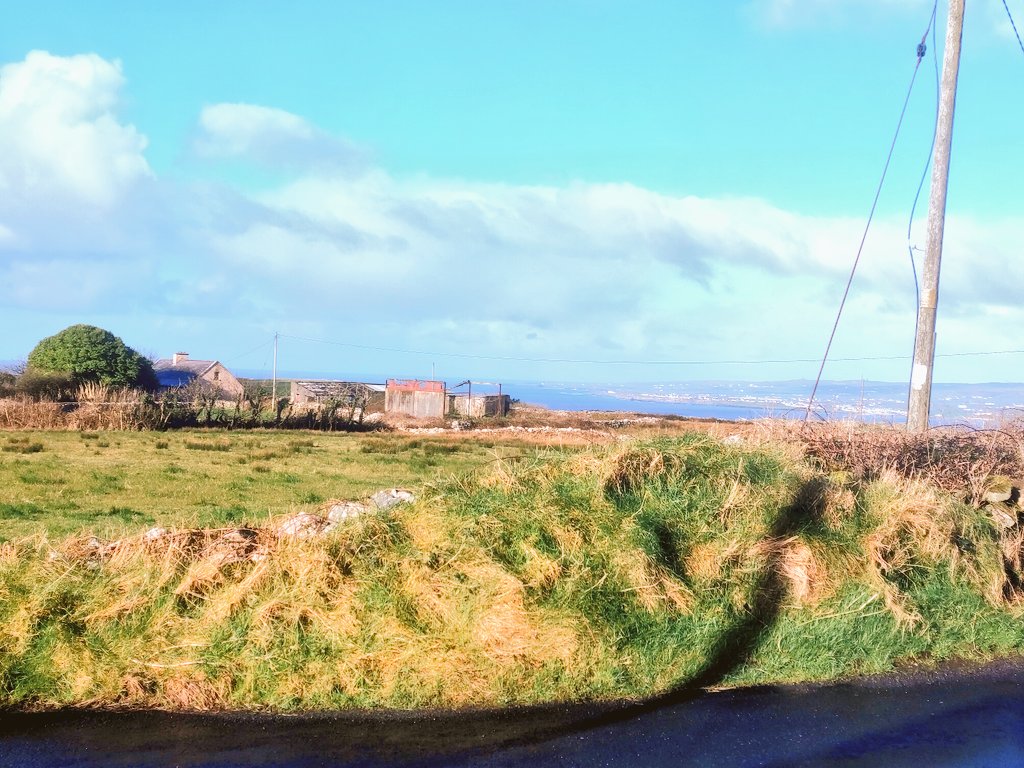 patrickodwyer3's tweet photo. Morning walk #wildatlanticway #lahinch #highview https://t.co/vPvh8W4FU7