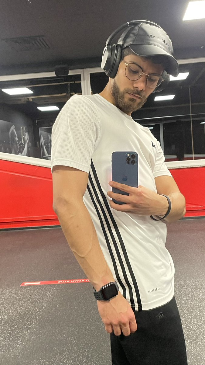CasluVaresta34's tweet photo. 💪
#cleverfit #gym https://t.co/gVgZHdgoSY