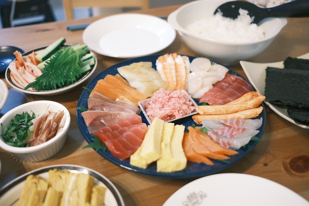 大人はひなまつりに託けて、
手巻き寿司パーティーでした🍣

#photograghy #fujifilm_xseries 
#ひなまつり