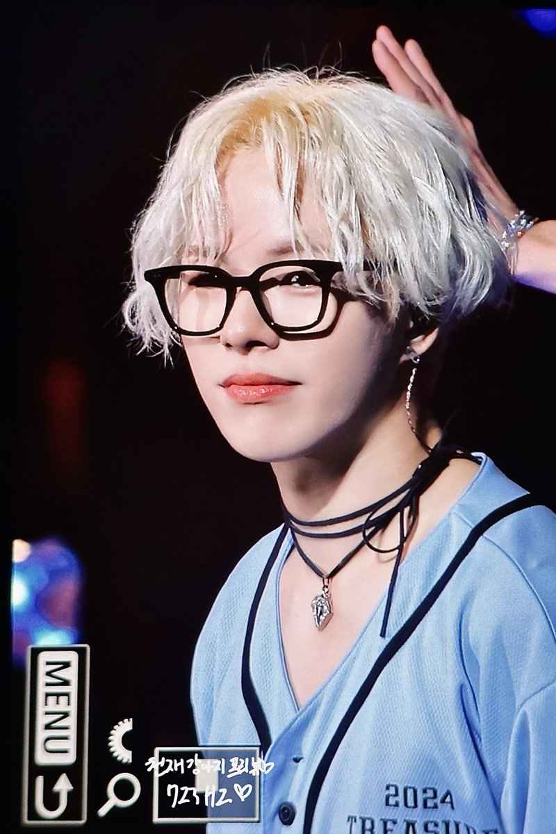 723Hertz_JH's tweet photo. 240303 천재🐶프리뷰 Reboot japan tour 끝!! #윤재혁 #언제나_윤재혁편 🩵 https://t.co/q5t1DUqLvD