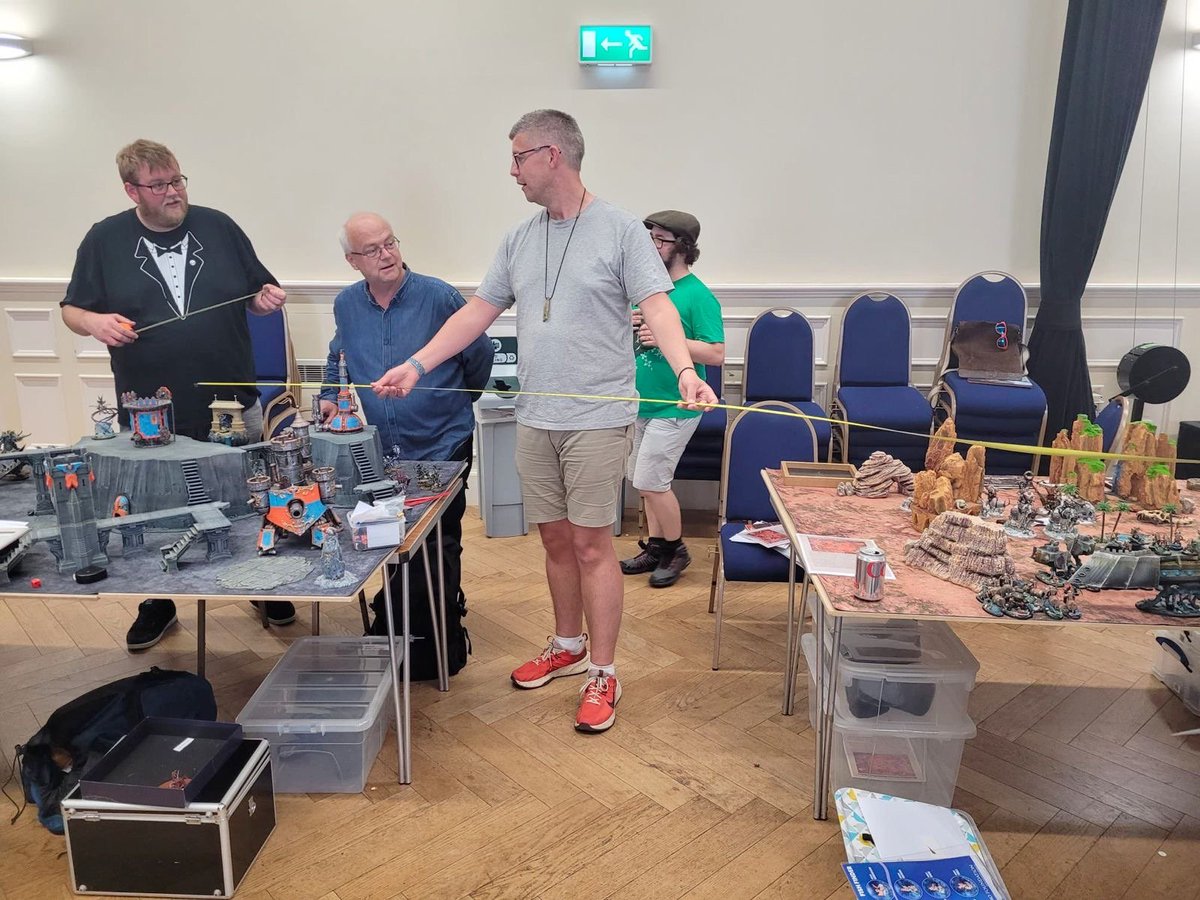 WitneyWarhammer tweet media