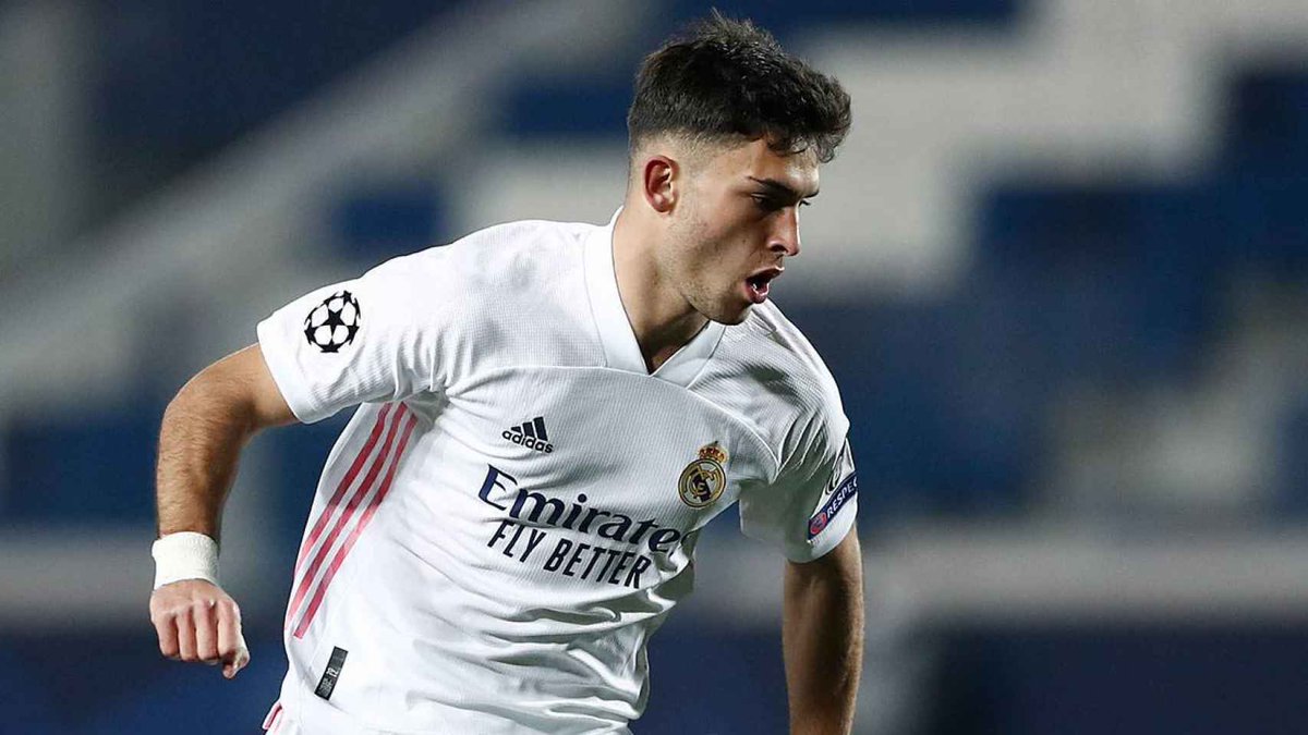 De este individuo que decimos…

-Esta acomplejado porque el Madrid no se lo quedó, por paquete.

-Se hace el muerto, en el penalti que se inventa Manzano, cuando ni lo tocan.

-Su aficion le tiene como meme.

-Tiene envidia de Vini.

Acomplejado de época.