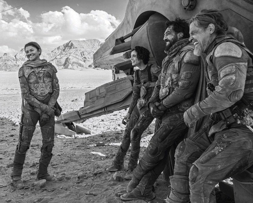 A pause and laugh from the #duneparttwo set with #Zendaya, #TimothéeChalamet, #JavierBardem and #JoshBrolin