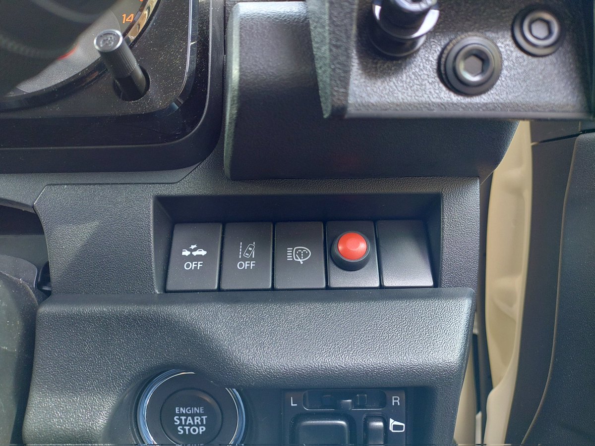 18_FANTASTICK's tweet image. これは、いい感じになる装置と勇気爆発ボタン(￣□￣

#VSCC
#NT_Dじゃないよ
#EXAMシステムじゃないよ
#トランザムじゃないよ