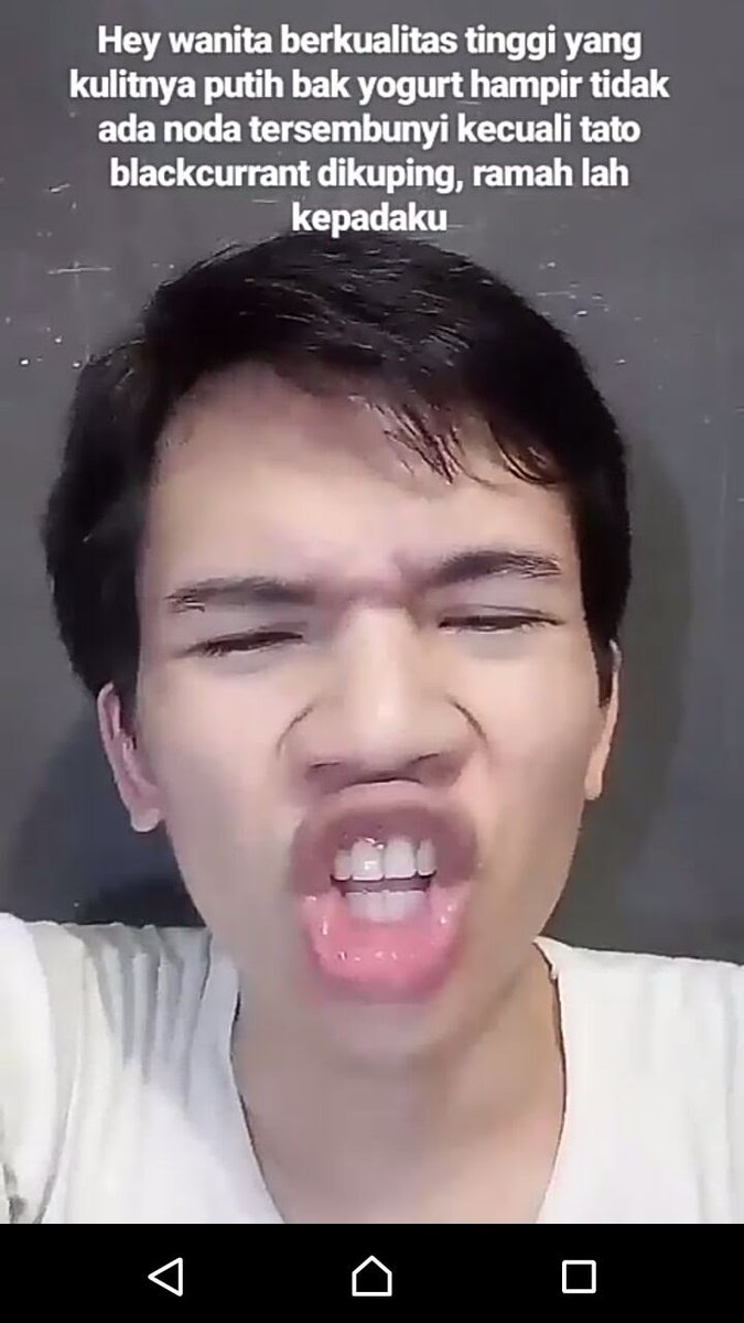 Buset tangan masih sakit aja, fix urut ni