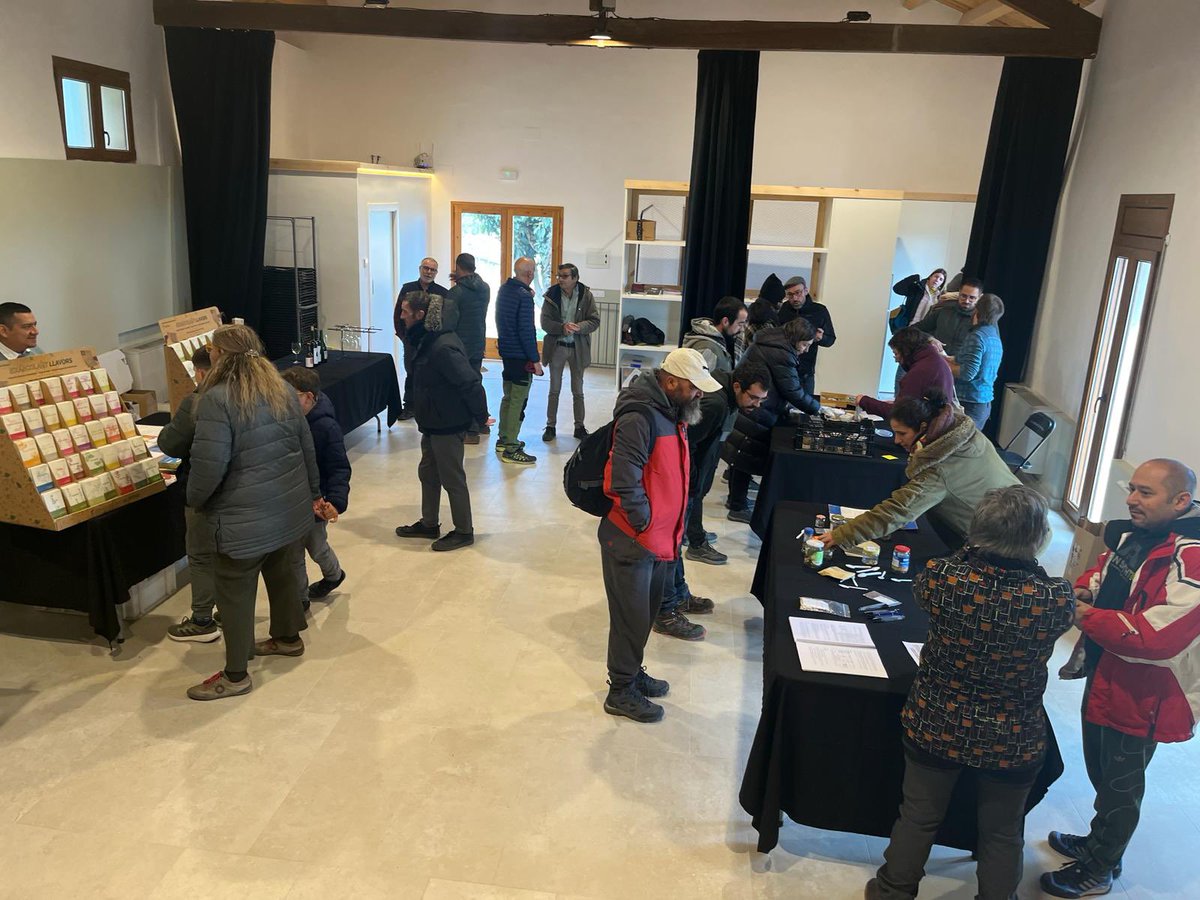 🌱🌱🌱🌱🌱🌱🌱🌱🌱🌱🌱🌱🌱🌱🌱🌱🌱🌱🌱🌱 @associacioeltrill 
12a matinal d’intercanvi de llavors
🌱🌱🌱🌱🌱🌱🌱🌱🌱🌱
Argençola 

eltrill.org