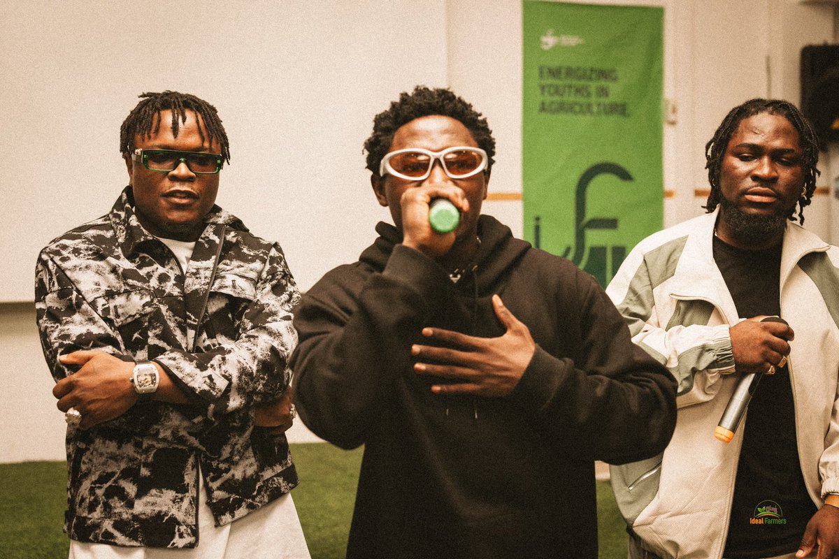 TorchCityMusic's tweet image. If you can’t figure out your purpose, figure out your passion. For your passion will lead you right into your purpose . Keep streaming CITY CYPHER out now 👉🏽 fanlink.to/city-cypher-1
#TCTtotheworld #TCT