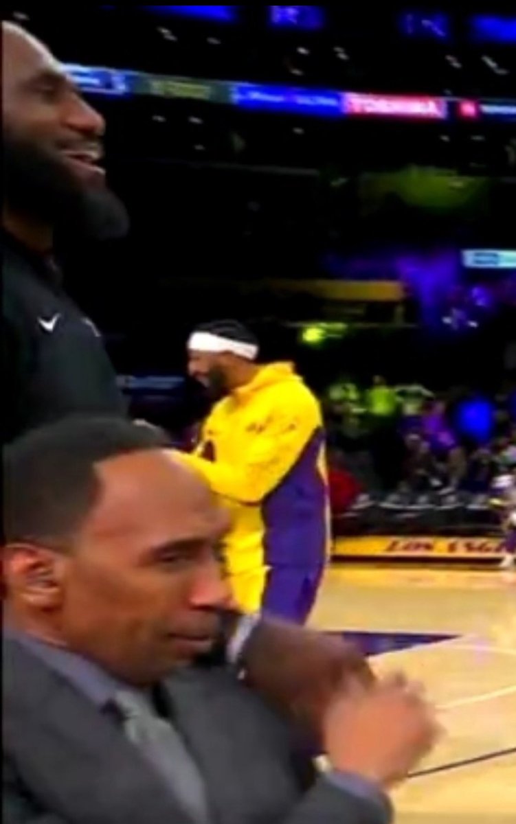 twaaan1's tweet photo. @crazyclips_ buddy was stuck when he ain’t drop😭 https://t.co/yVk5QsCTj9