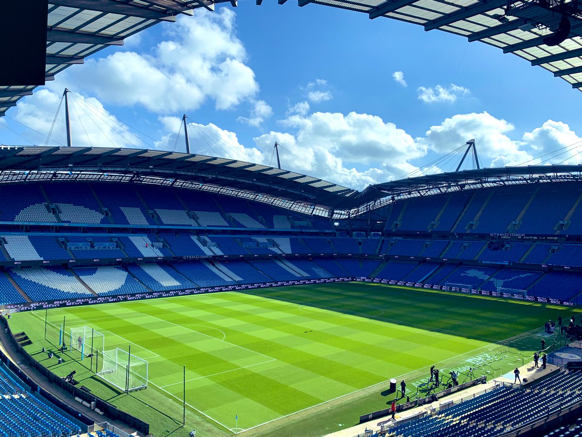 Ready for Derby day! Cracking effort from the team to be ready for the visit of @ManUtd the sun has also made a rare appearance💪🏻🤝 #sportsturf