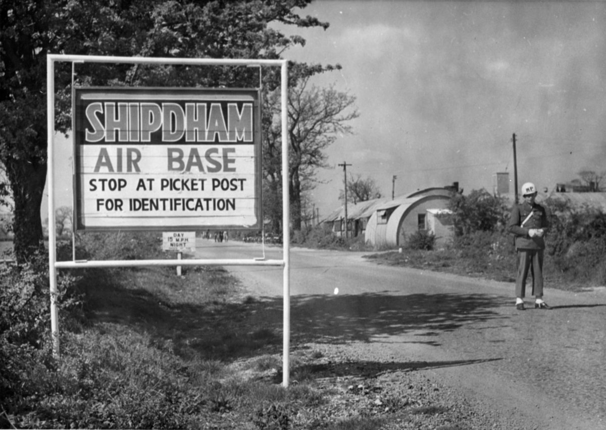 RogerCo90183278's tweet photo. There was no formal type of signage at Eighth Air Force bases, giving graphic designers a chance to shine.

Shipdham (AAF-115) in Norfolk, England, briefly hosted a B-26 unit bound for North Africa before becoming home to B-24 Liberators of the 44th Bomb Group in October 1942. https://t.co/4Uoegl5OFh