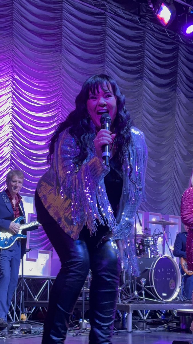 What an amazing show <a href="/NolanColeen/">Coleen Nolan</a> put on she absolutely smashed the deco theatre last night!!