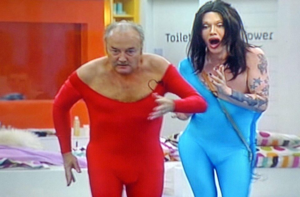 migueldemelo's tweet photo. @CensoredMen @georgegalloway Even though he kicked arse on an interview with Sky News and rightly opposed the Iraq War. He is no saint, and above all a politician. Meaw…. Prrrrr https://t.co/uUzXmEGGcn