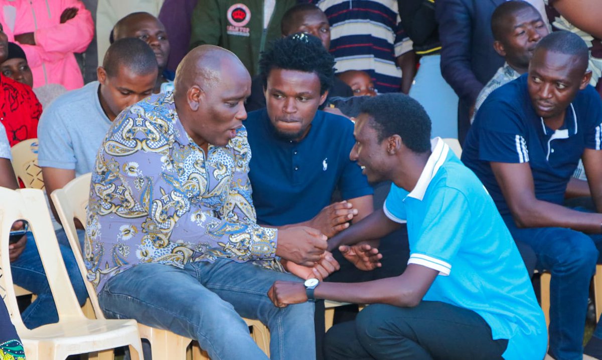Joined Manyatta Mp @realjohngitonga, @OleItumbi , Chipukeezy and other leaders in supporting and uplifting Art in Embu, and indeed i join the clarion call of @Noninimgenge2ru that Mcsk and other CMOs should stop misusing our artists money. Enough is Enough.