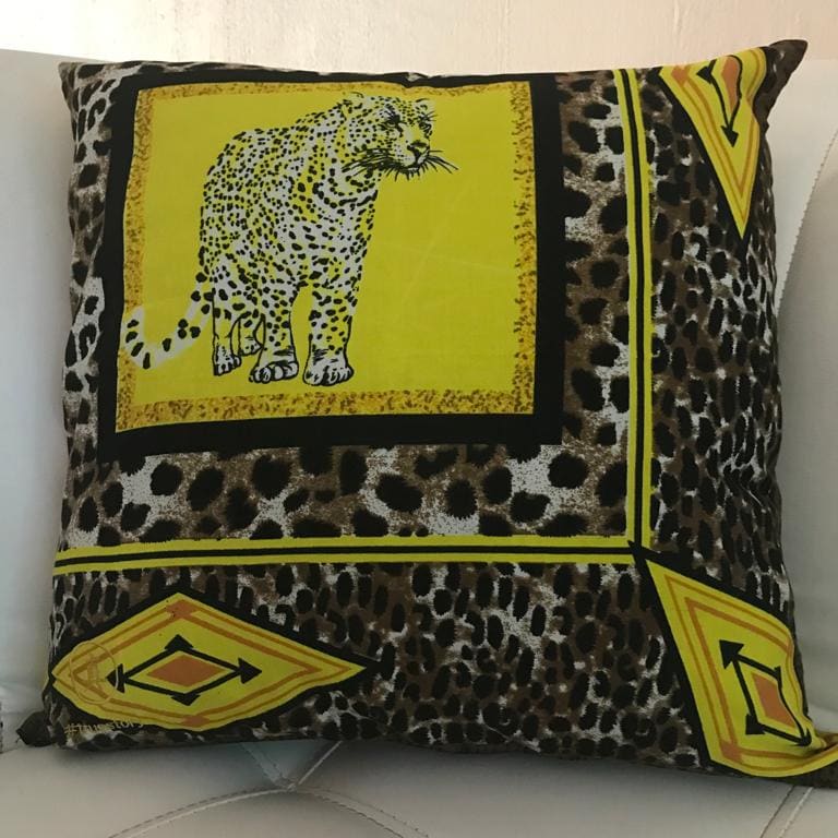 house_kanga's tweet photo. House of Kanga houseofkanga@gmail.com https://t.co/XKdfvLc88r