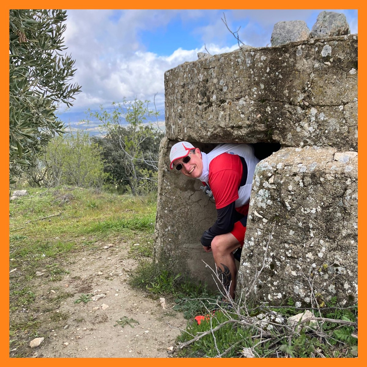ultratrailspain's tweet photo. Big day out for SJ & Paul today - 25km and 1,200m+ across mountains, olive groves and through pine woodland, with a crafty bar stop off on the climb home.
https://t.co/qjipATfdjp
#AdventureSeekers #MountainExplorers #OutdoorAdventures #ScenicRoutes #ExploreNature #moclin https://t.co/PyFCW3yMRD