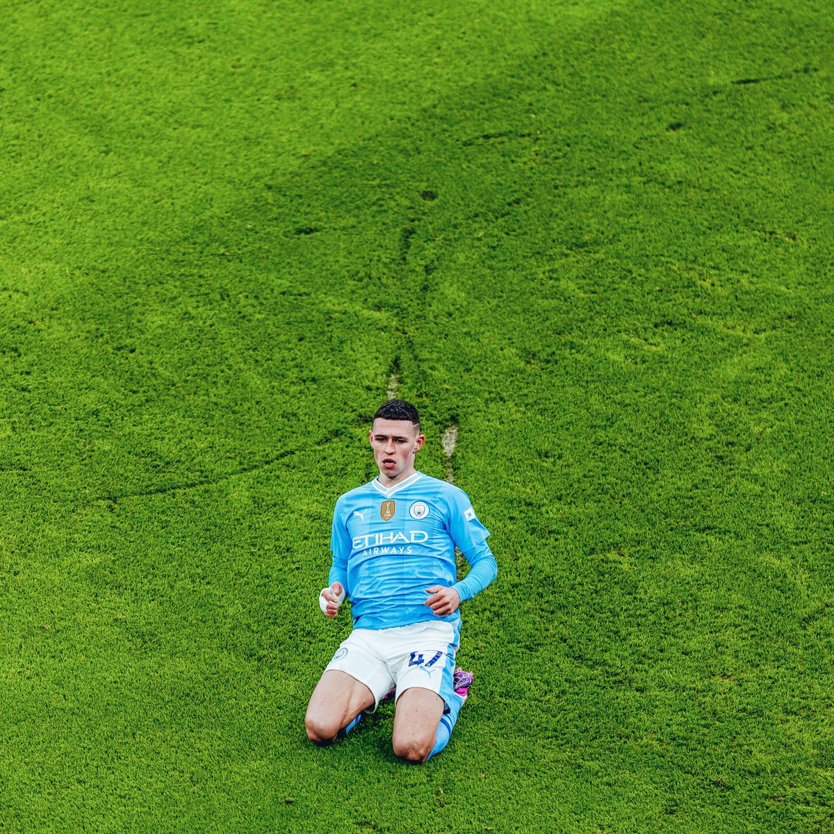 The season Phil Foden became a truly elite player. He's a leader, a winner and a game changer. We're living through his development right now and it's bloody beautiful to witness.