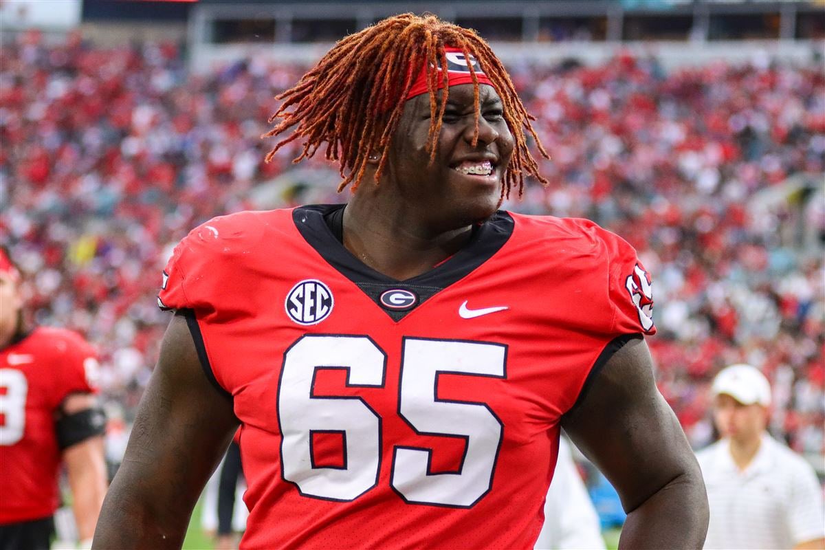 Pressure % allowed on true pass protection snaps:

Amarius Mims* - 0.9%
Joe Alt - 1.8%
Patrick Paul - 2.0%
Olu Fashanu - 2.7%
Christian Jones - 2.9%
Kiran Amegadjie - 2.9%
Delmar Glaze - 3.0%
Taliese Fuaga - 3.1%
JC Latham - 3.4%
Roger Rosengarten - 3.7%
Tyler Guyton - 3.7%
Troy
