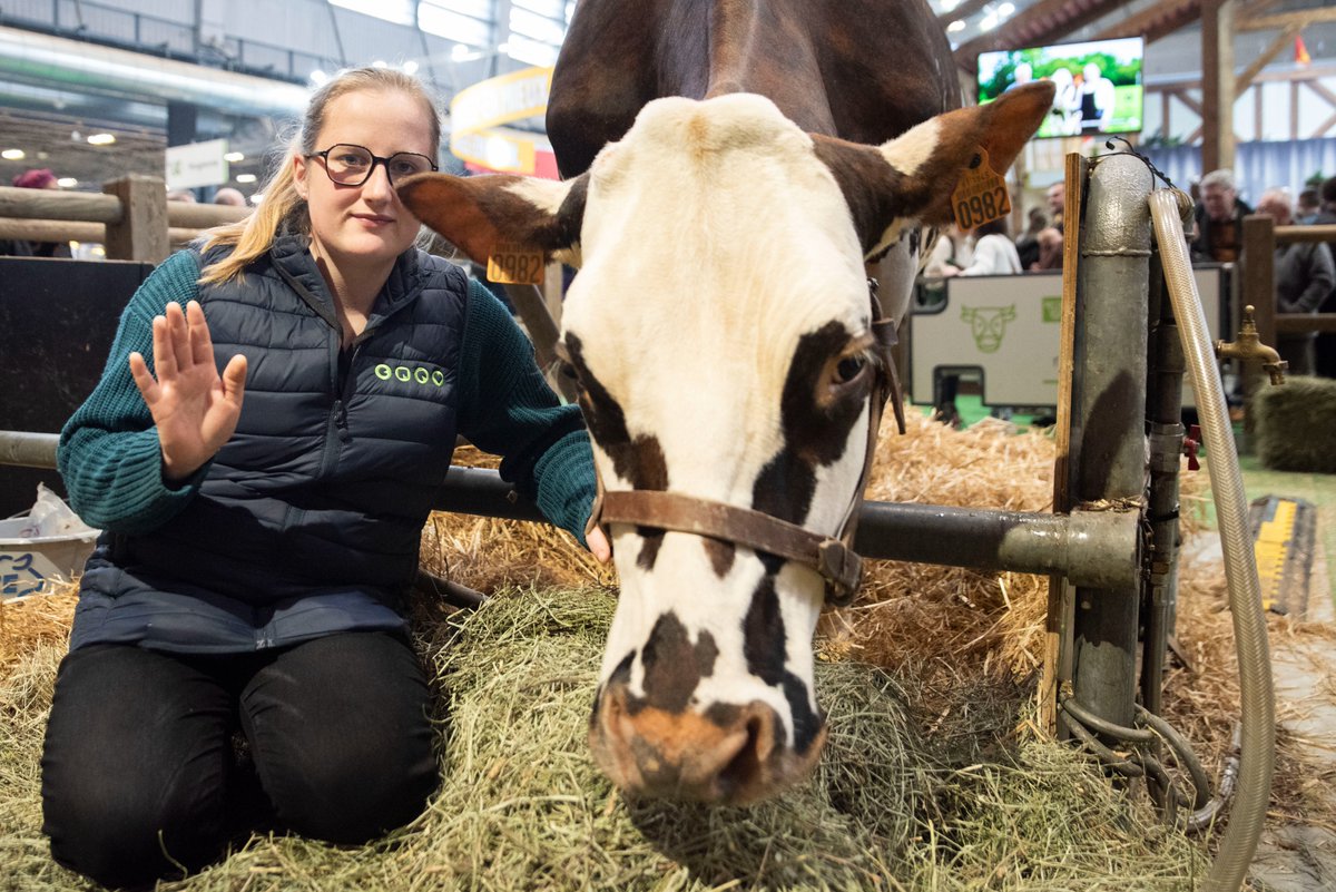 🐄💖 Et voilà, la 60ème édition du #SIA2024 s'achève ! Un grand MERCI à tous : à Oreillette, ses éleveurs, les agriculteurs, exposants et surtout vous, les 603 652 visiteurs qui avez fait vibrer ce Salon ! 🗓 Rendez-vous du 22 février au 2 mars 2025 pour la prochaine édition !