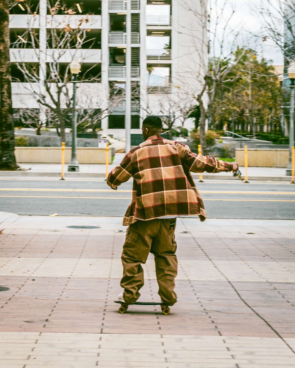 Shiekh's tweet image. Whether you're hitting the skate park or just running some errands, do it in the flyest #Vans gear 

Shop using our #Shiekh app today!
#VansStyle #StreetWear #FashionInspo