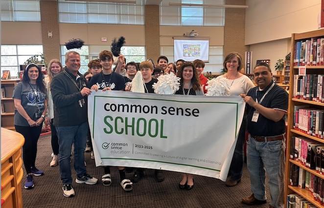 Shadow Ridge has renewed its status as a Common Sense School!  

Congratulations to Dr. Kinnaird!
Thanks for all you do to help to create a culture of digital learning and citizenship!

#LISDLib
 #digitalLISD 
#OneLISD