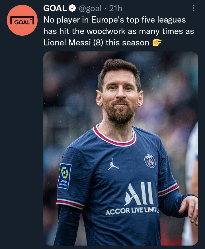 NoodleHairCR7's tweet photo. Messi was so horrible at PSG his PR team started counting "hitting the woodwork" as a stat 😭 https://t.co/7DGyIGMFxe