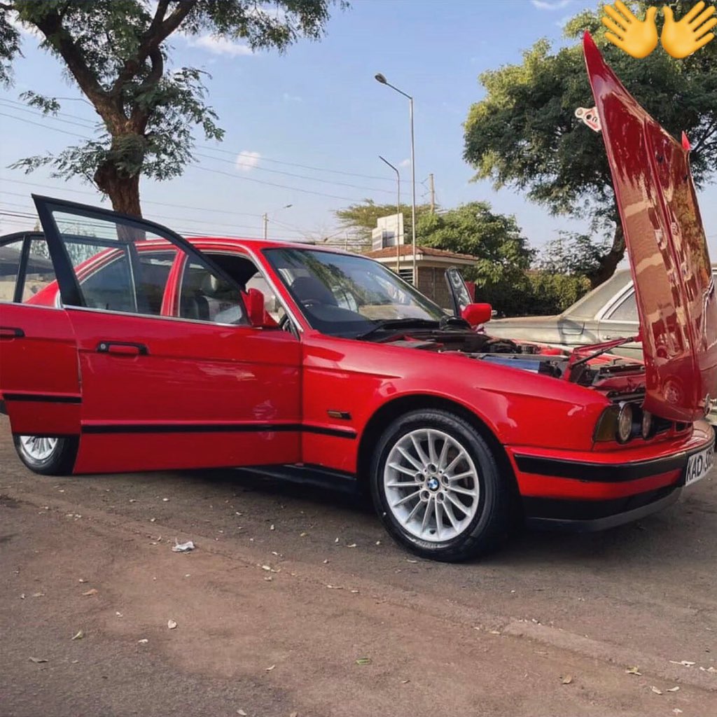 Todays #pic of the #day is this #car 

The stunning #classic #bmw #e34

Local #enthusiasts call it a #boat 🚤 because of it length &amp; sheer size.

Tag the owner…

For the #love of #cars
#photooftheday