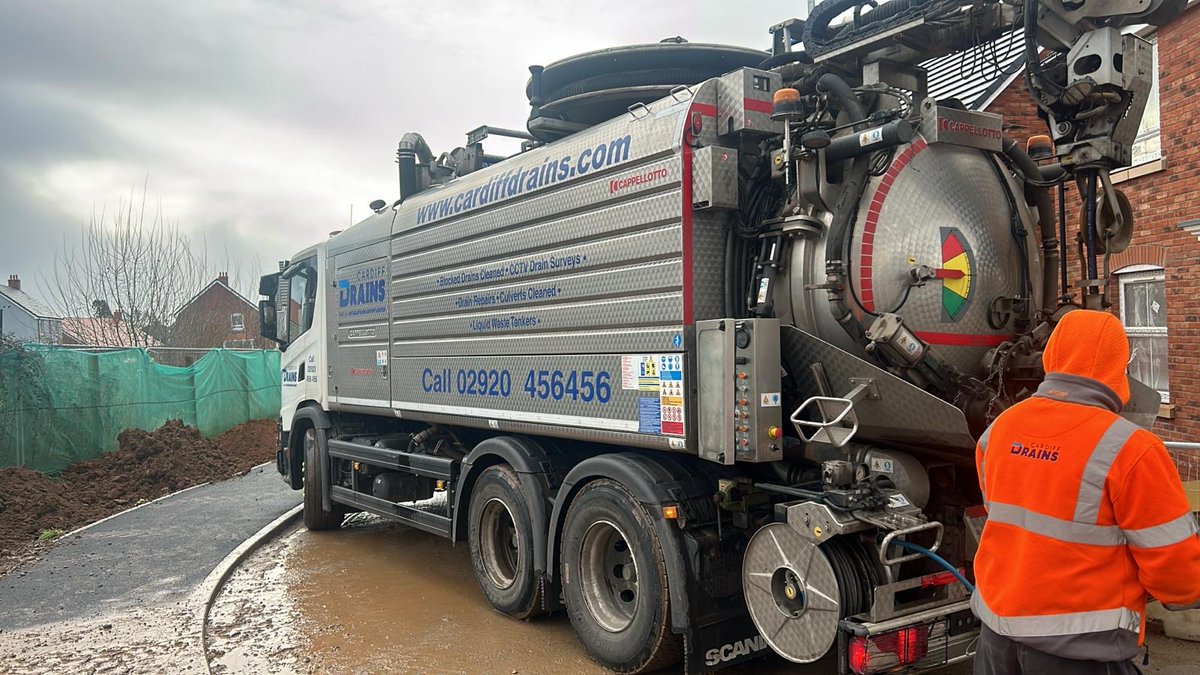 It's been another busy weekend for our teams attending to various emergencies across the region

For all your planned and emergency jetting and tankering requirements, please call us on 0800163375 or email enquiries@walesenviro.com

#24hourservice #pollutioncontrol #blockeddrain
